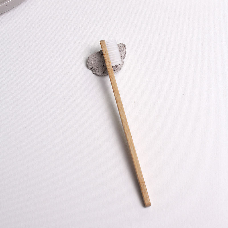 Бамбуковая зубная щетка с плоской ручкой, белая
