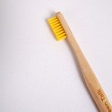Бамбуковая зубная щетка с круглой ручкой, желтая