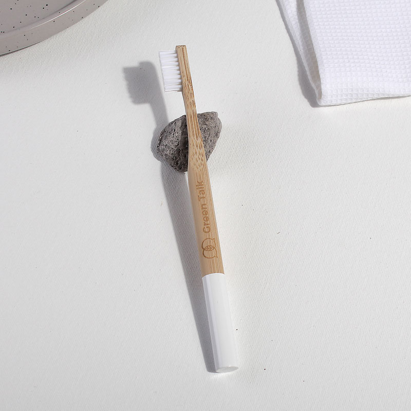 Бамбуковая зубная щетка с круглой ручкой, белая